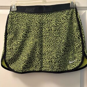 Nike Black and Neon Yellow Patterned Skirt